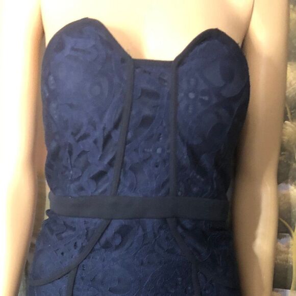 Xtaren Navy Blue Lace Sweetheart Neckline Dress Sz. L - Picture 3 of 9